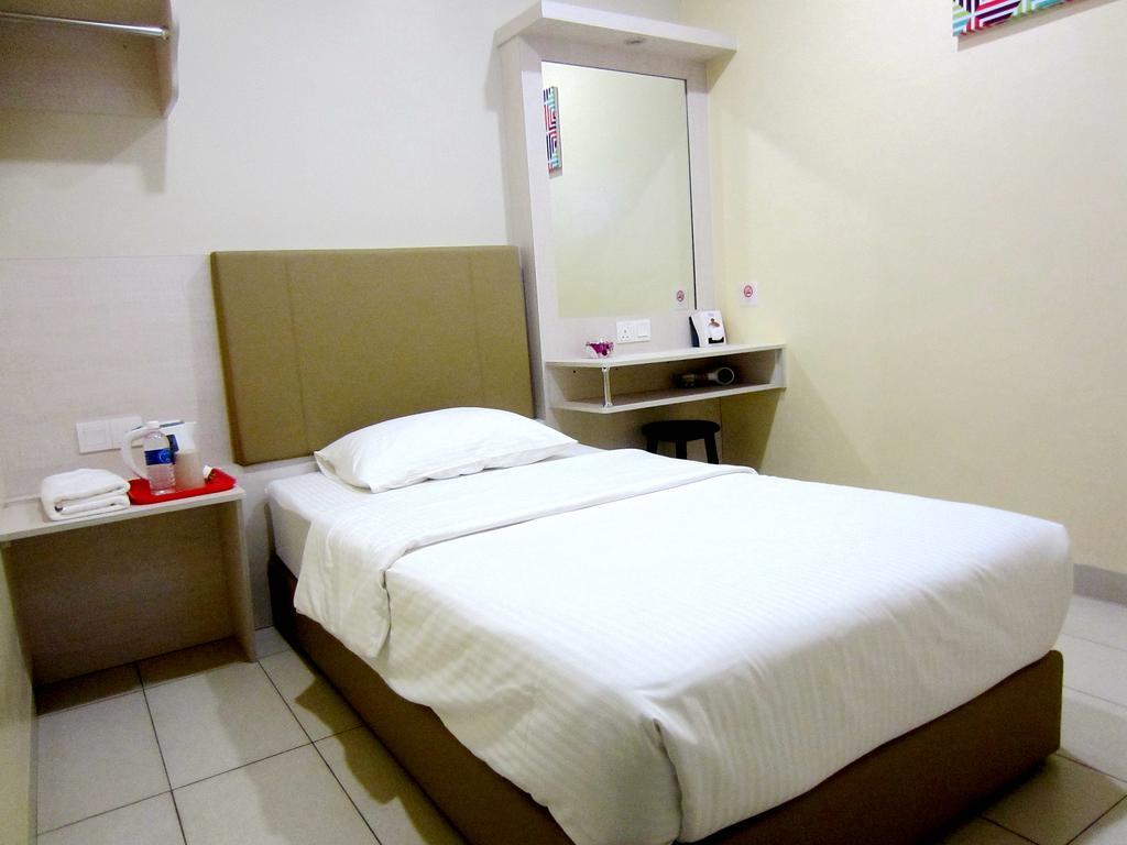 Rg Grand Hotel Batu Pahat Dış mekan fotoğraf